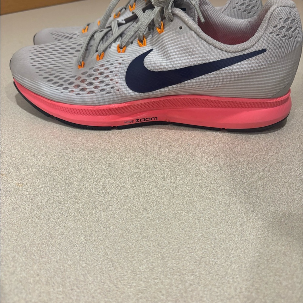 Nike Men’s Zoom Pegasus running Shoes size 11 - Picture 4 of 8